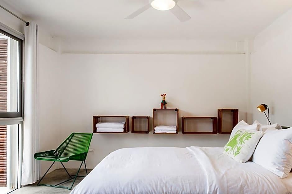 Casa De Piedra Apartahotel 4*