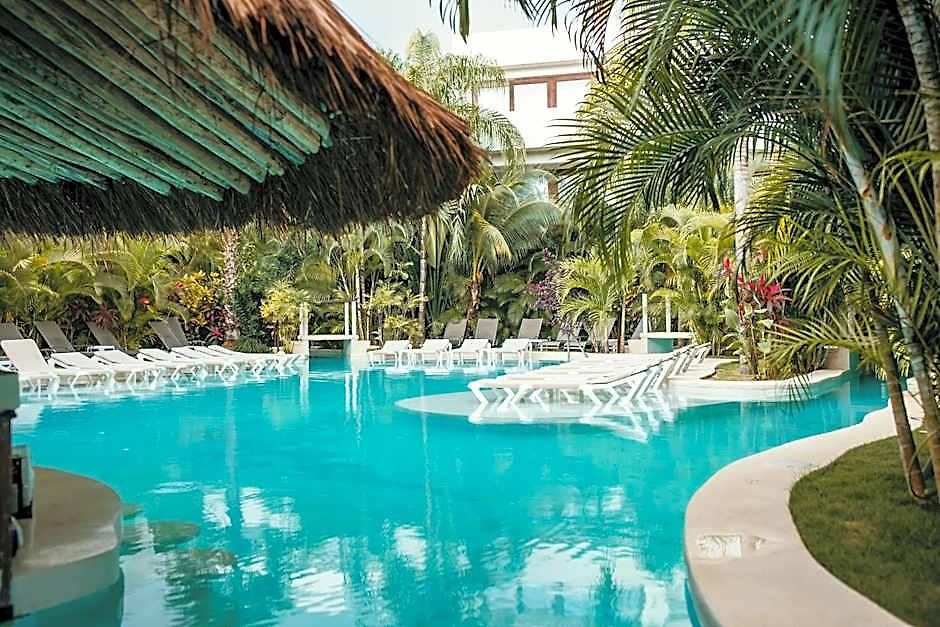 Apartahotel Mak Nuk Village - Clothing Optional