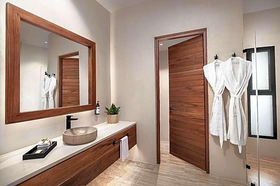 Hotel Secrets And Club (adults Only) 4*