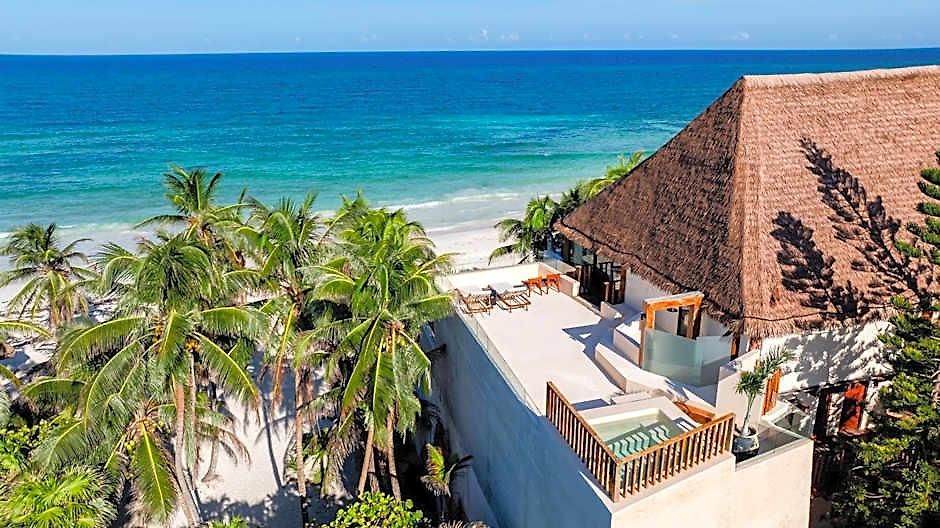 Secrets And Club (adults Only) Hotel