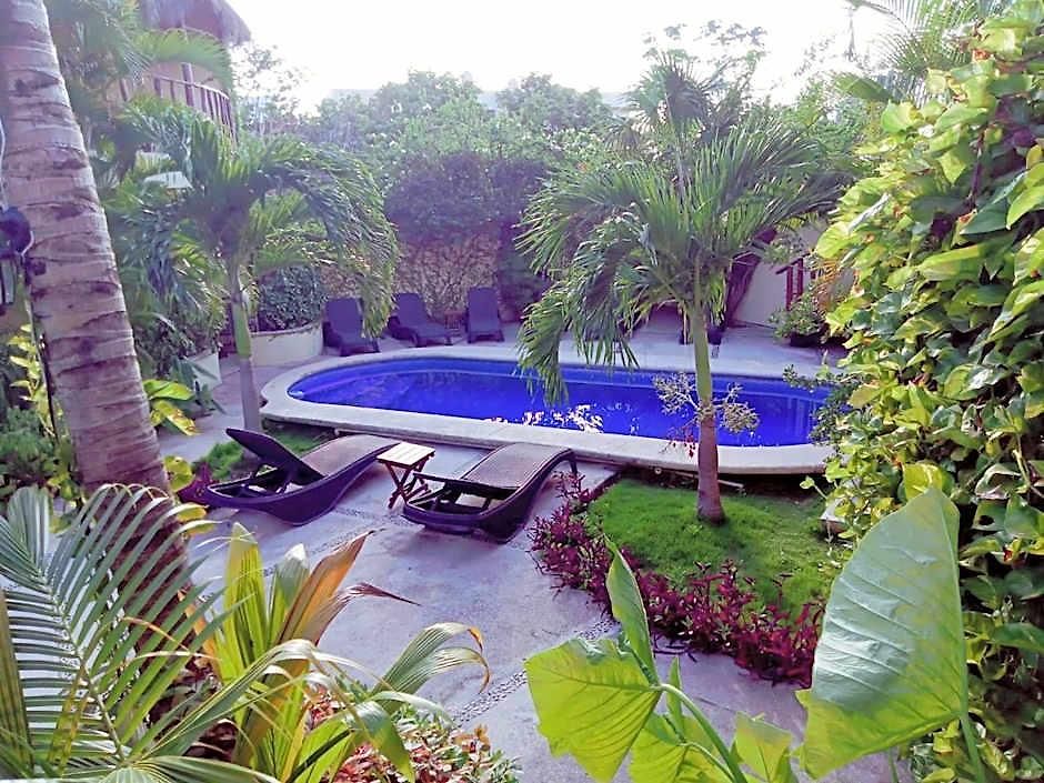 Akalan Aparthotel 4*