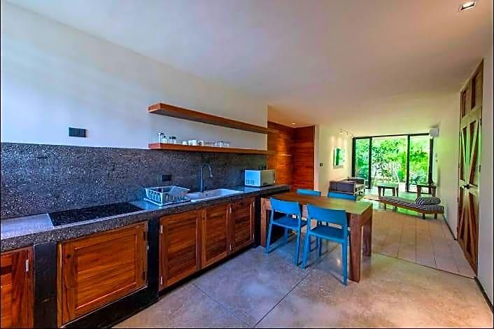 Cozy Ground And Terrace In La Veleta 2br 4 Guests 4*