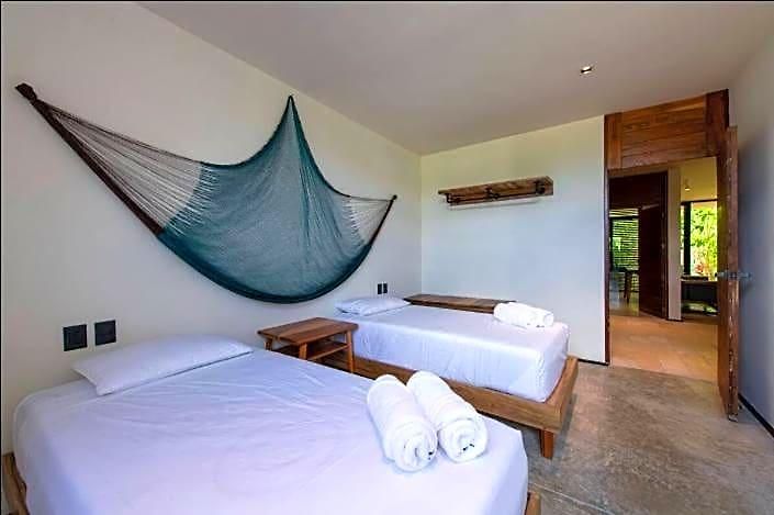 Cozy Ground And Terrace In La Veleta 2br 4 Guests Hotel