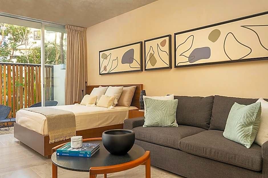 Chic With Swim-up Pool Access Tulum