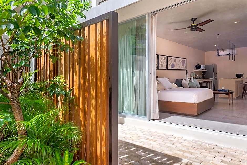 Hotel Chic With Swim-up Pool Access Tulum