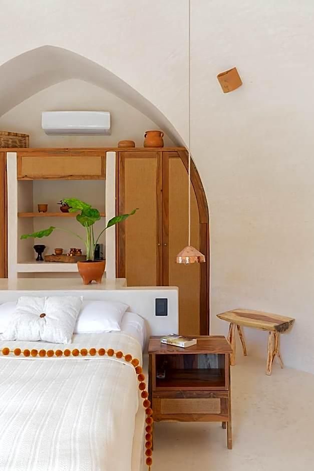 Sanah Hotel