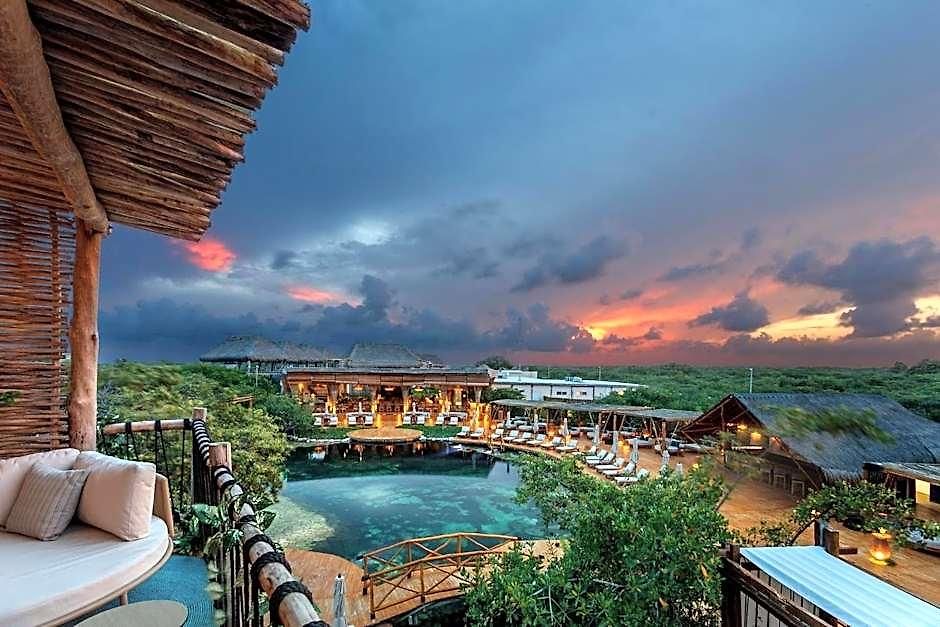 Hotel Shibari - Restaurant & Cenote Club
