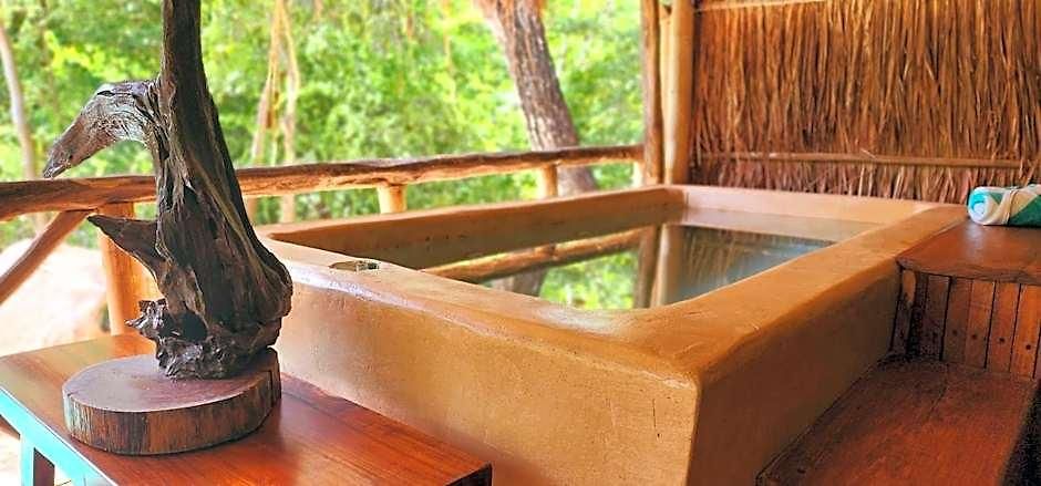 Kin Jungle Deluxe Pensión