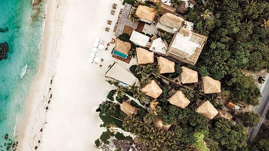 Akkuun Adults Only Hotel 3*