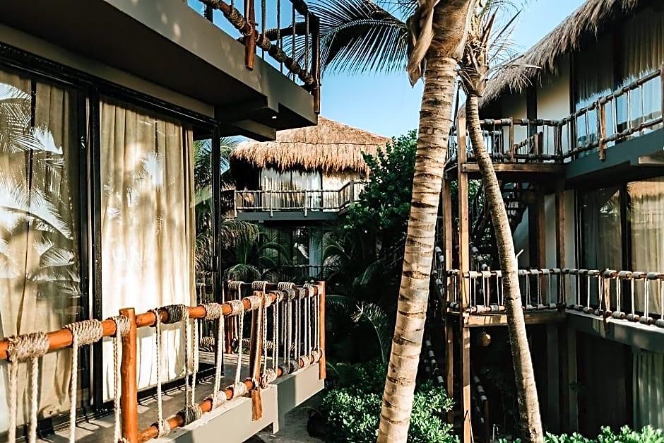 Hotel Akkuun Adults Only 3*