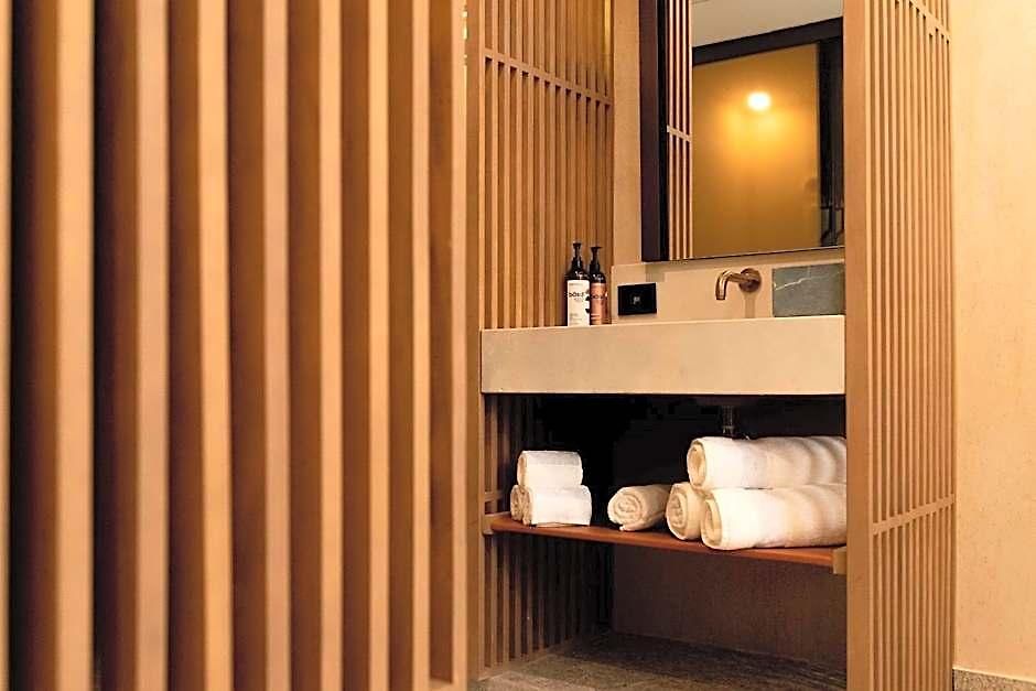 Motto By Hilton Hotel 4*