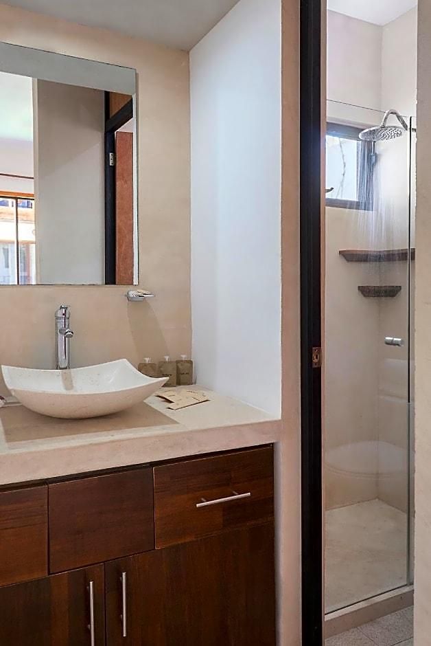 Lagoon Boutique - Adults Only Hotel