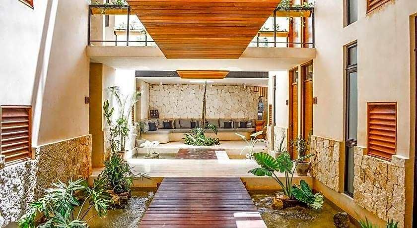 Eterna Hotel