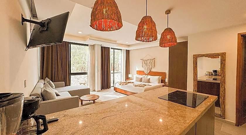 Hotel The Waves By Experience 4*
