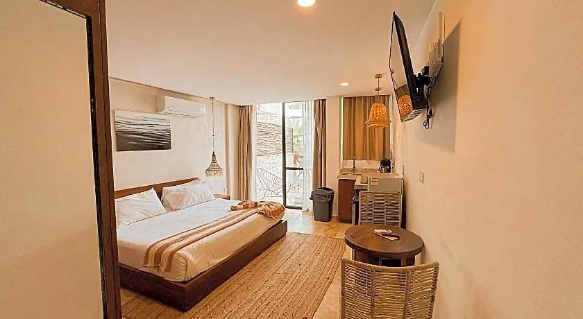 The Waves By Experience Hotel