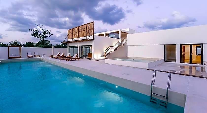 The Waves By Experience Hotel 4*
