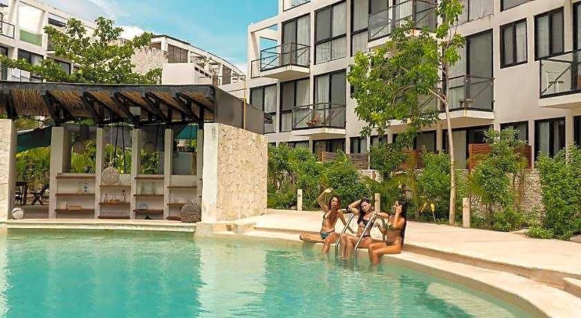 The Waves By Experience Hotel 4*