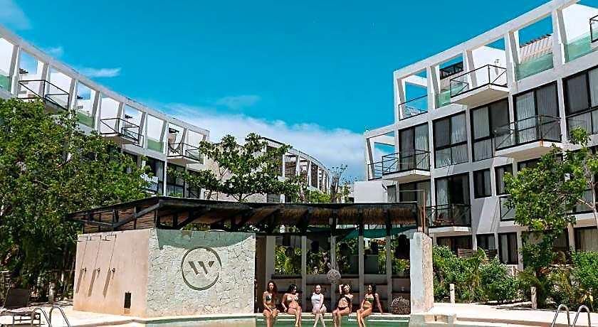 Hotel The Waves By Experience 4*