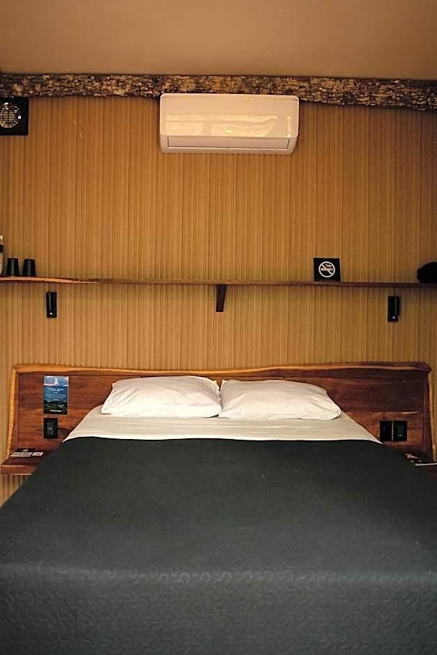 Hotel Bufo Alvarius