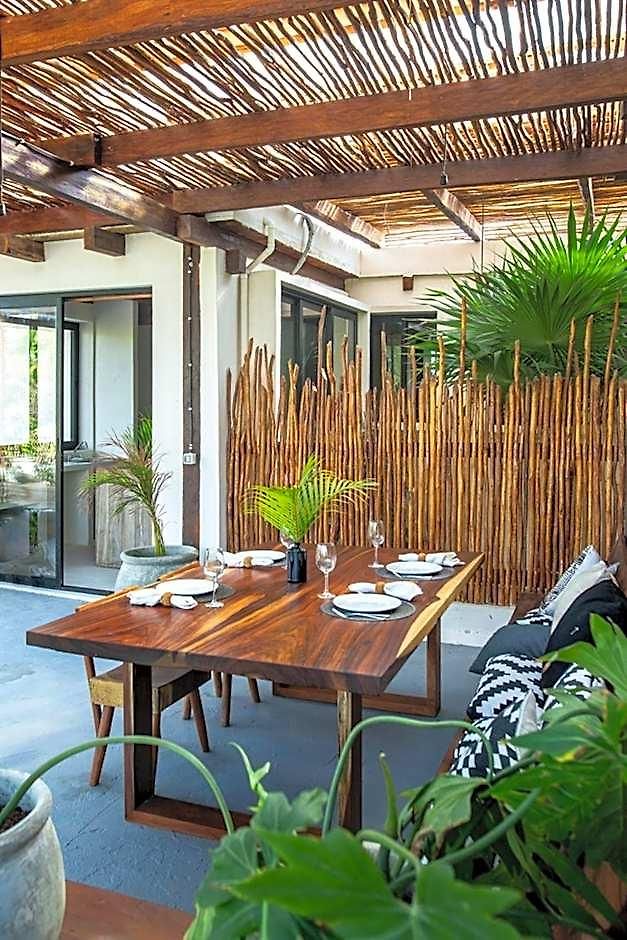 Hotel Mohave Jungle 2*