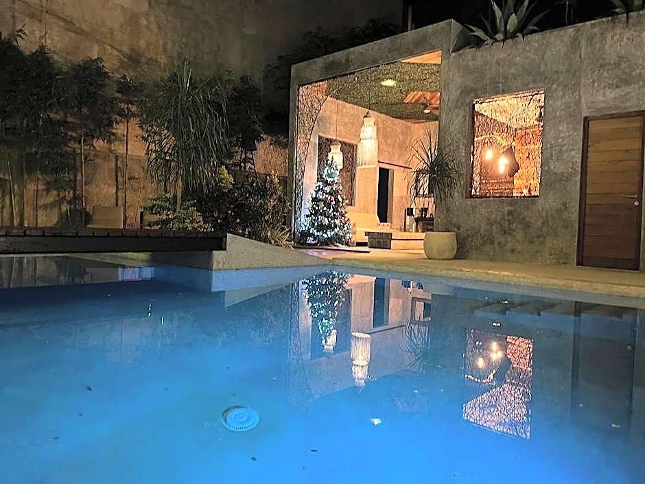 Hotel Little Gem La Veleta 4*