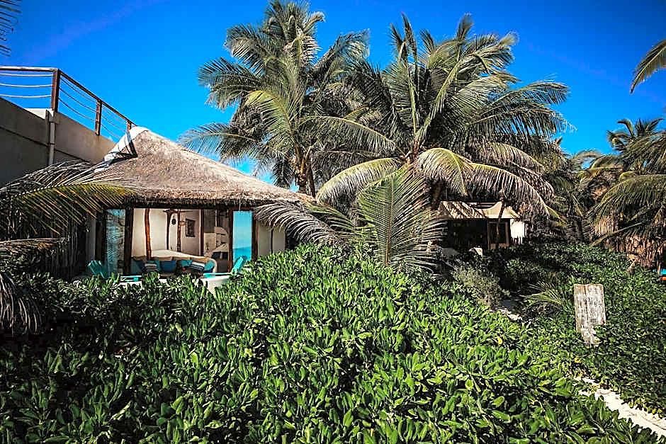 Hotel Mahayana Homes *