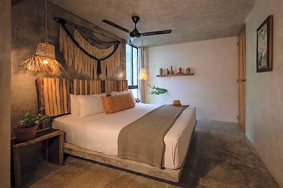 Casa Coyote Hotel
