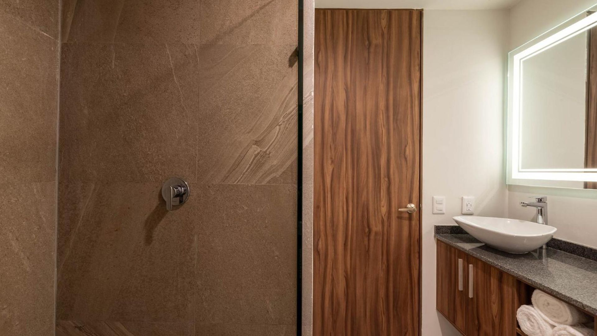 By Ihg Hotel