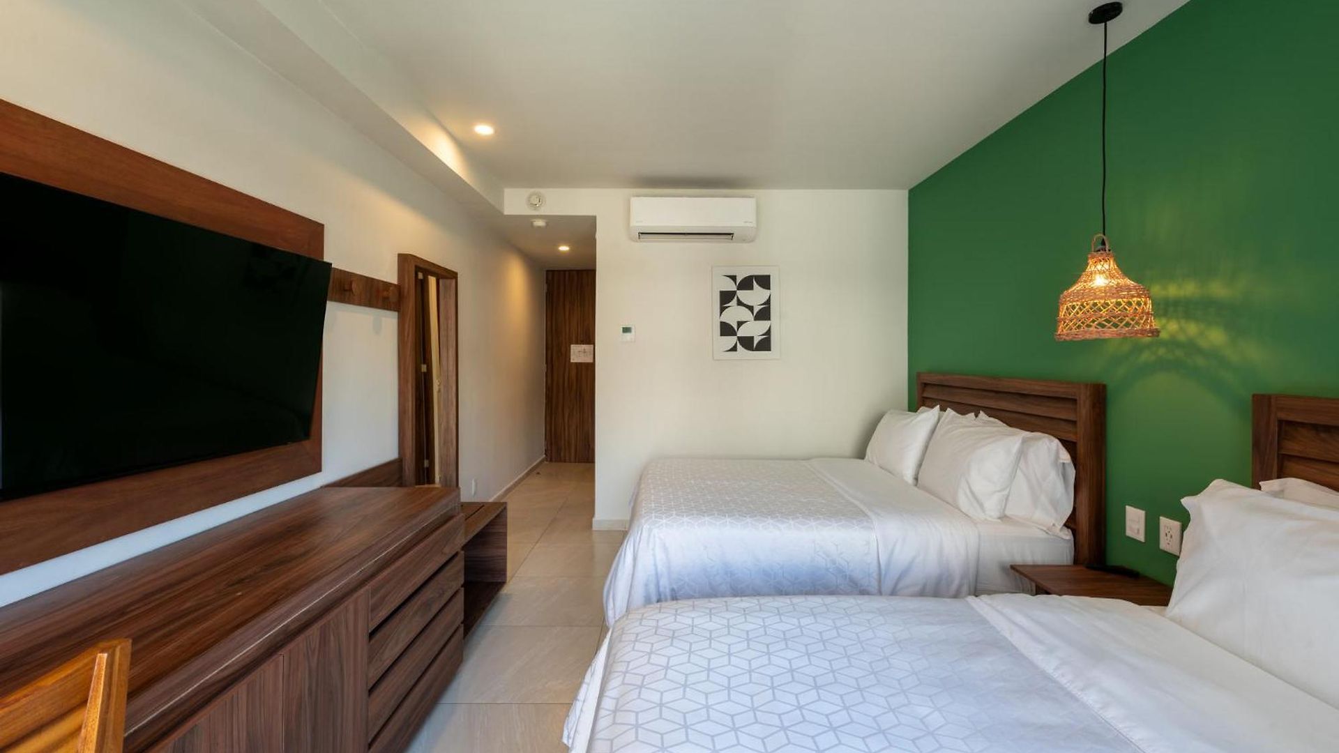 By Ihg Tulum