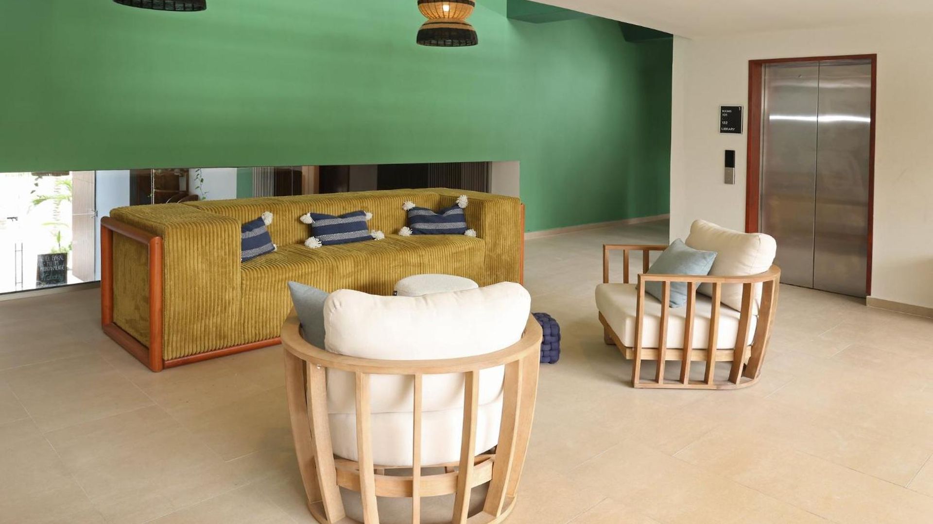 By Ihg Tulum