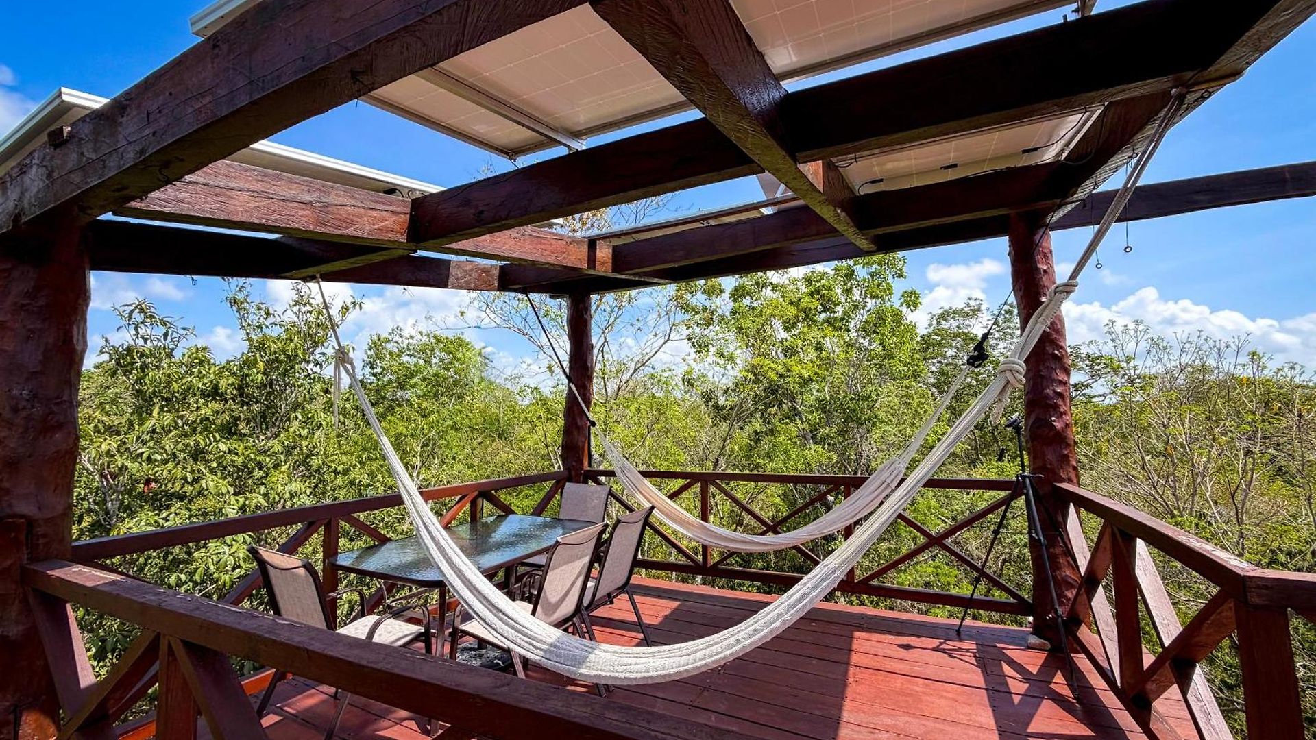 Treehouse H2ojos