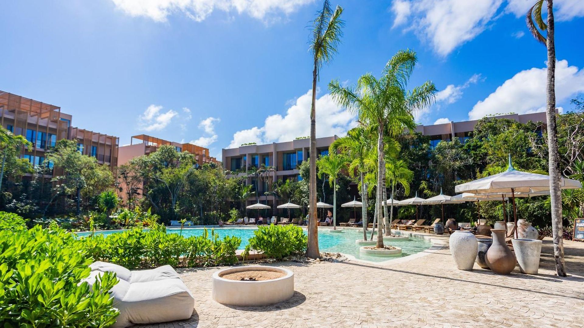 Lavish New Studio-resort Style Complex Apartment *