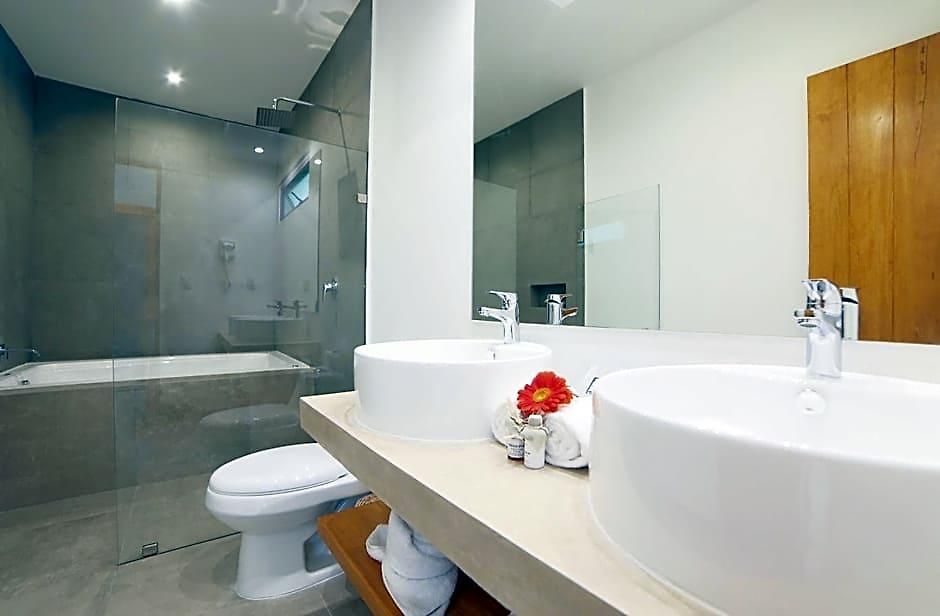 Hotel Blanco Adults Only