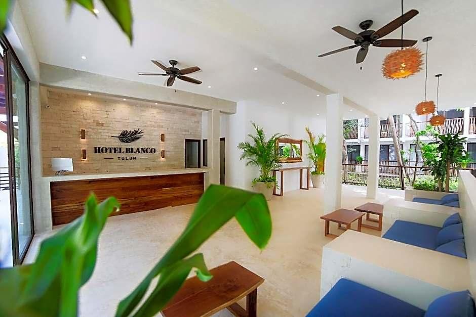 Blanco Adults Only Tulum