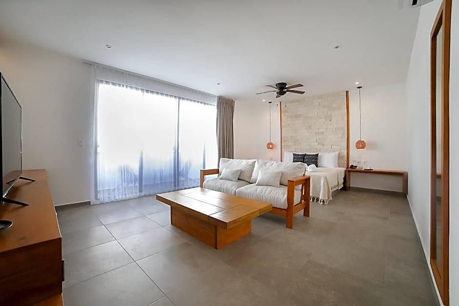 Hotel Blanco Adults Only