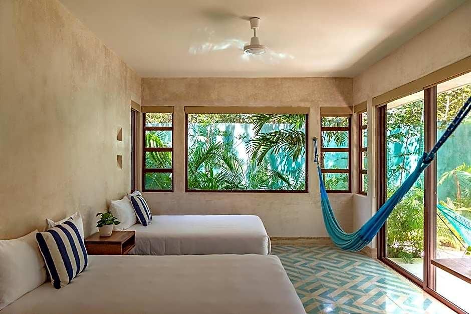 Tiki Tiki Hotel
