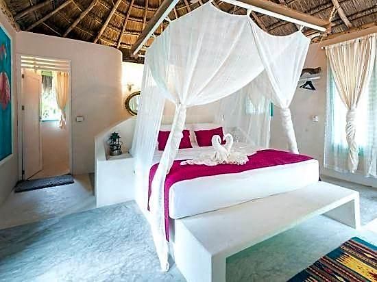 Hotel Cormoran & Cenote Tulum