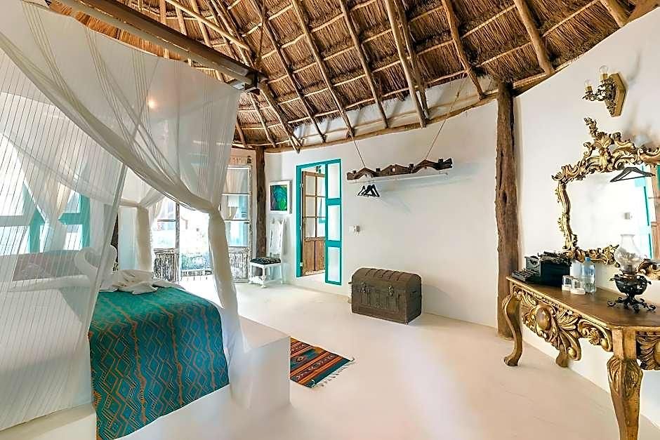 Cormoran & Cenote Hotel 3*