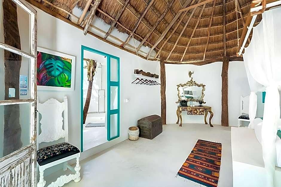 Hotel Cormoran & Cenote Tulum