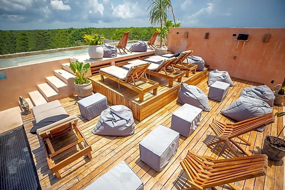 Nu & Club Hotel 3*