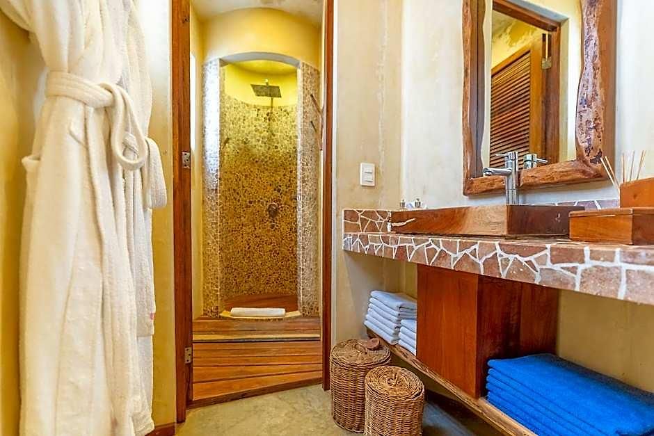 Alaya Beachfront 4* Tulum