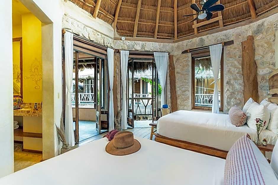 Alaya Beachfront Hotel