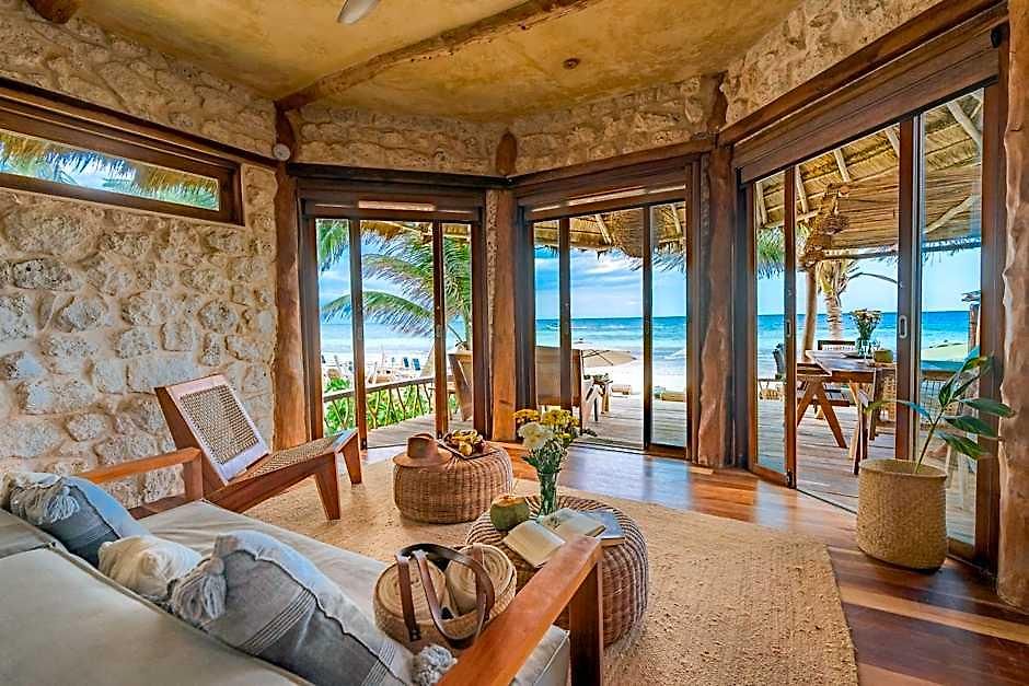 Alaya Beachfront 4*