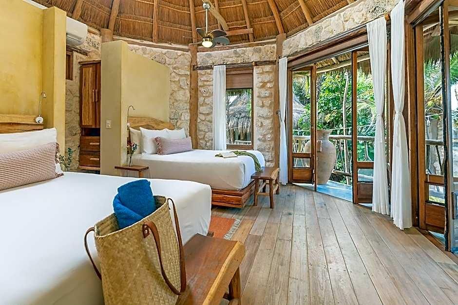 Alaya Beachfront 4*