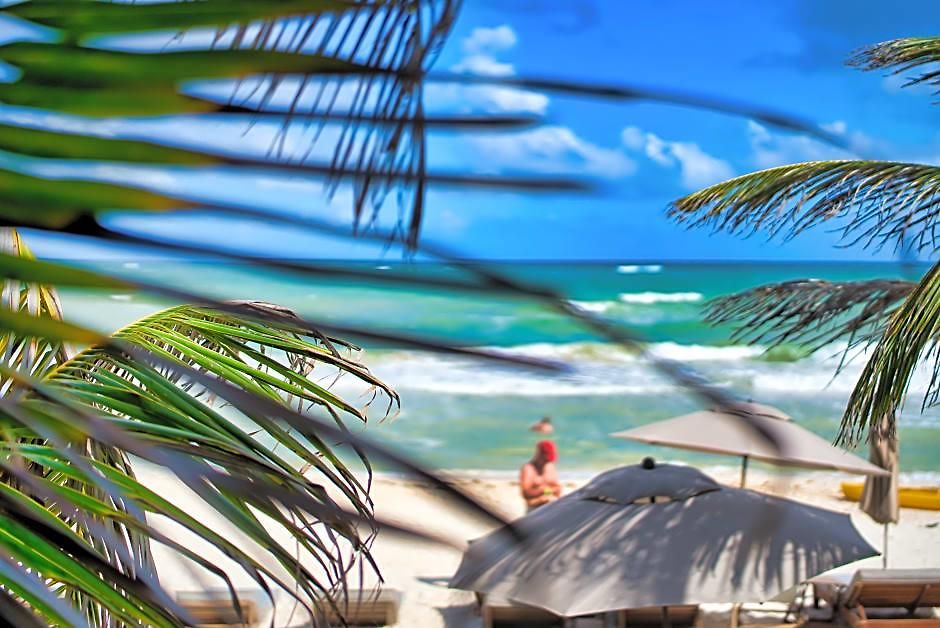 Hotel Alaya Beachfront Tulum