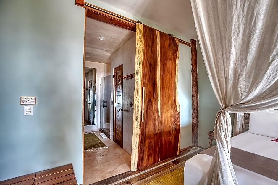 Ahau Beachfront (adults Only)
