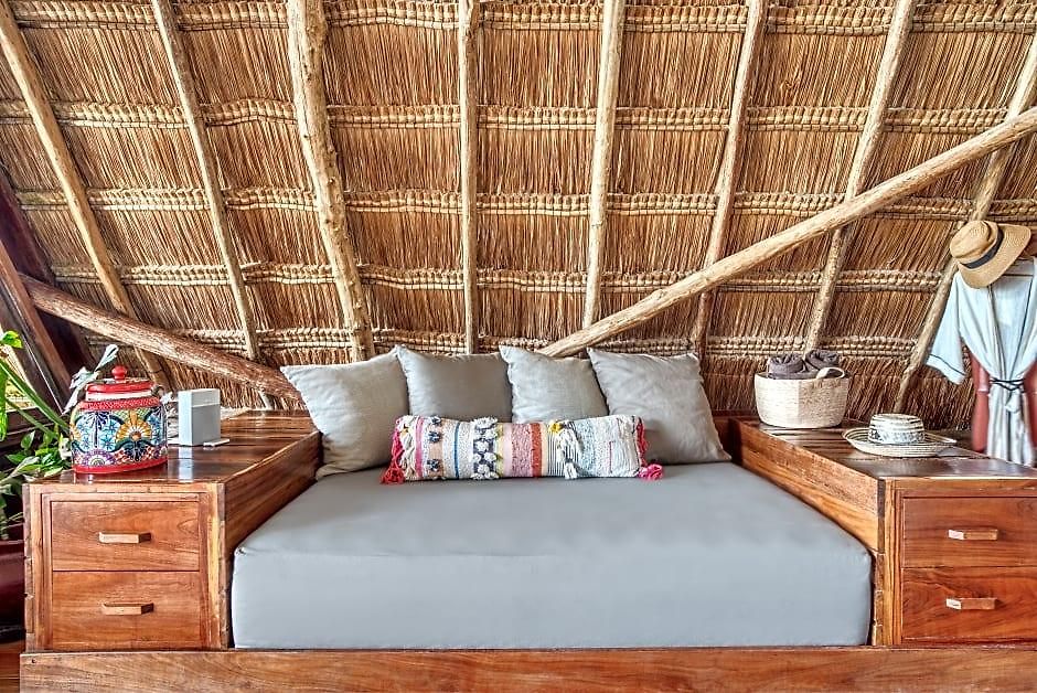 Ahau Beachfront (adults Only) 4*