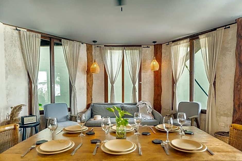 Hotel Casa Ganesh Beachfront