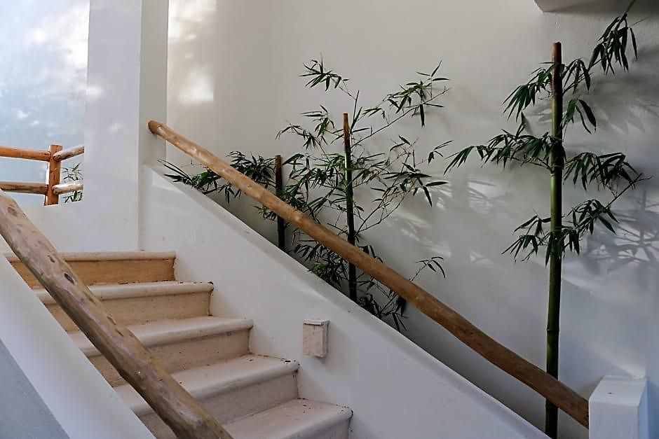 Niik 4*