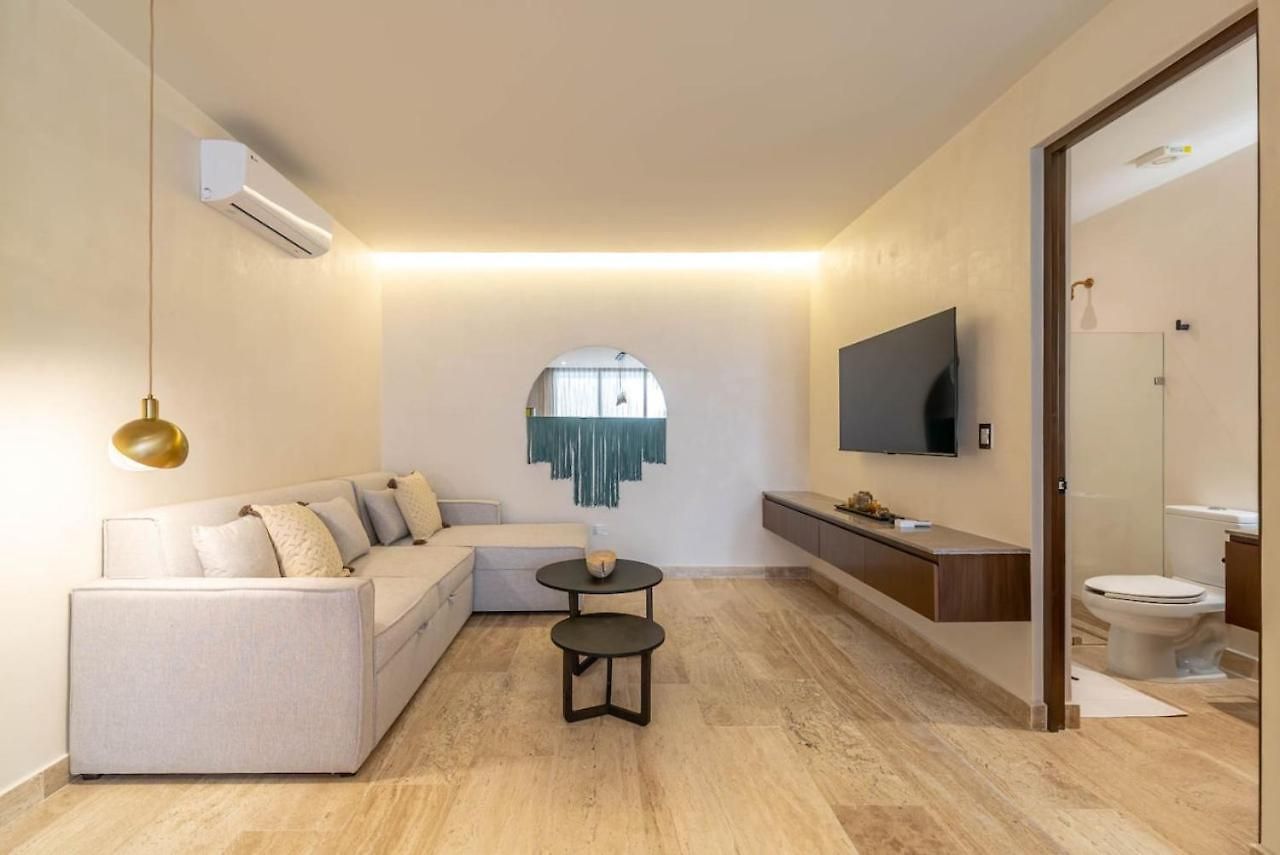 Holiday home Lux 1br With Rooftop Pool, Spa, Gym, Kids Playroom *